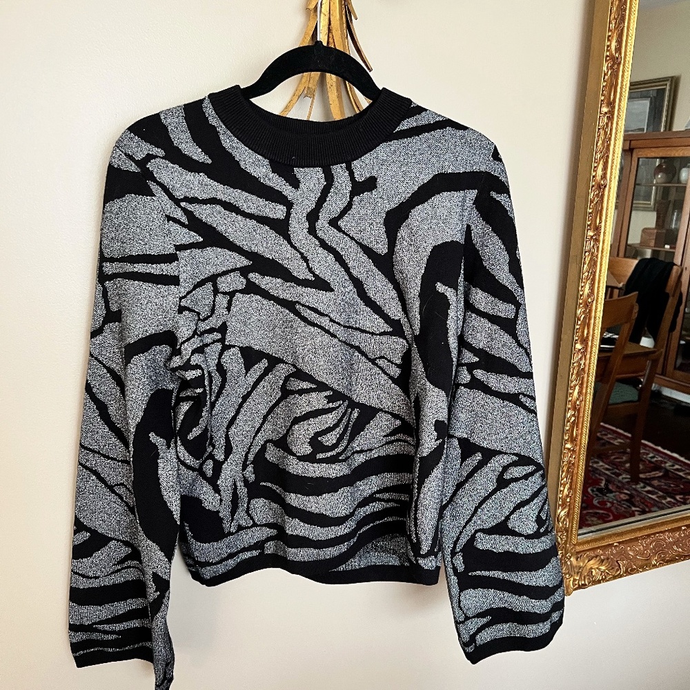 H&M Black & Silver Jacquard Knit Mock Neck Bell Sleeve Sweater Large